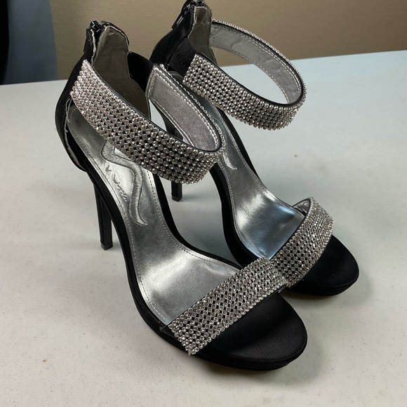 Party sparkle bling Nina Elegant Black and Silver sparkle Women's Heels - Picture 6 of 7